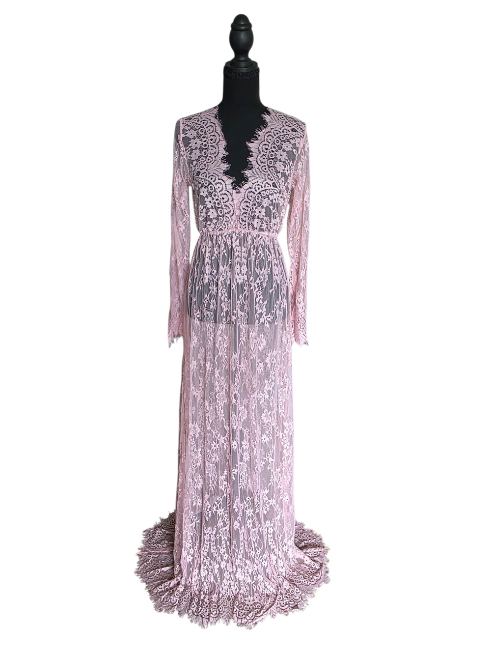Delicate Pink Lace Long-Sleeve Maxi Dress